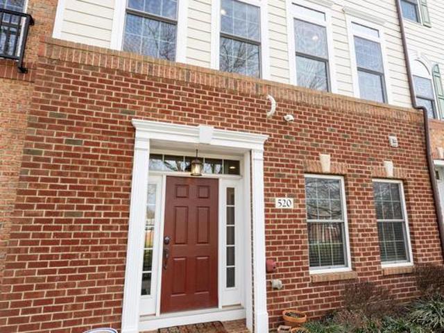 Condo for sale in Chester, Pennsylvania