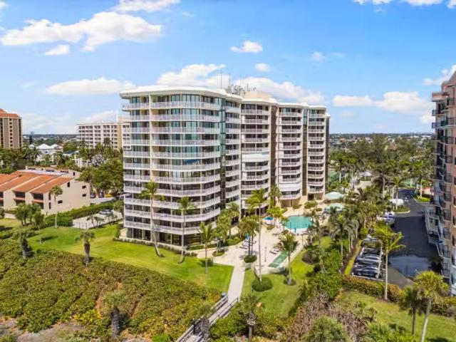 Condo for sale in Naples Condo for sale in Naples