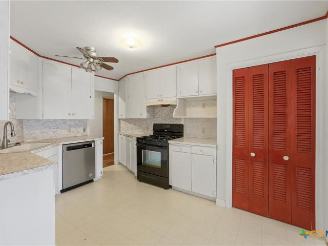 House for sale in Gonzales, Gonzales County