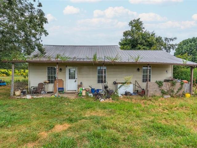 House for sale in Adolphus, Kentucky