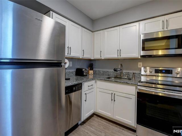 Condo for sale in Pequannock, New Jersey