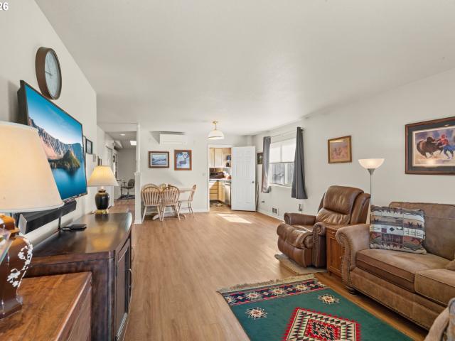 House for sale in Brookings, Curry County