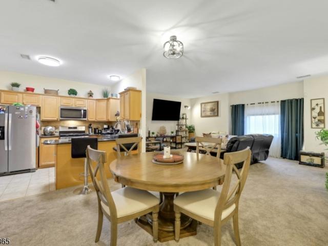Condo for sale in Saddle Brook, New Jersey