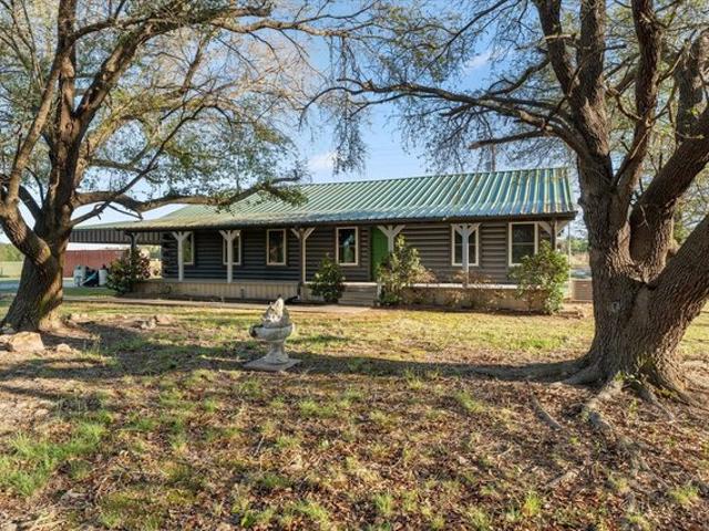 House for sale in Titus, Texas