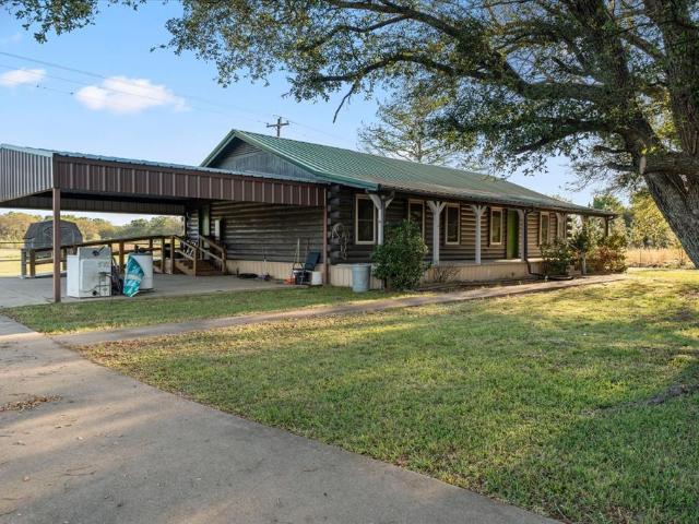 House for sale in Titus, Texas