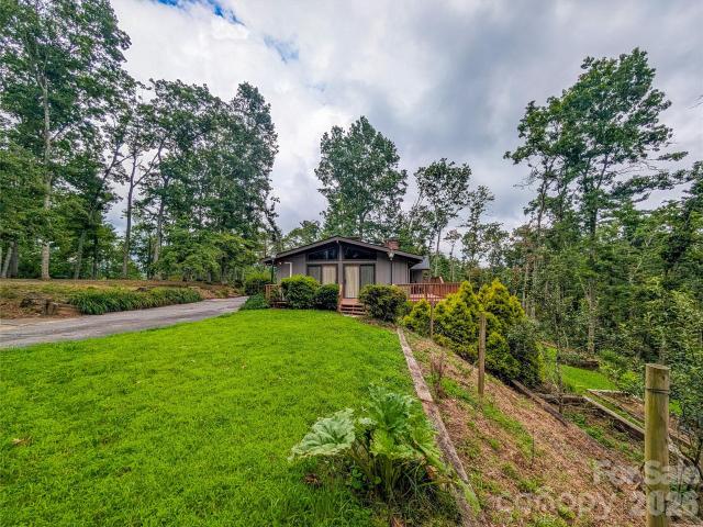House for sale in Spruce Pine, North Carolina