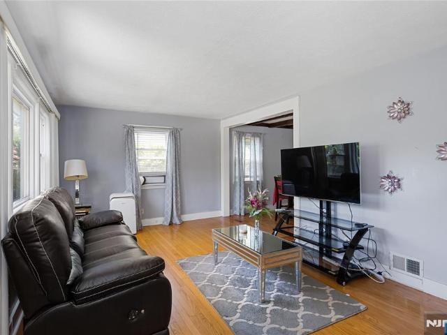 House for sale in Dumont, New Jersey