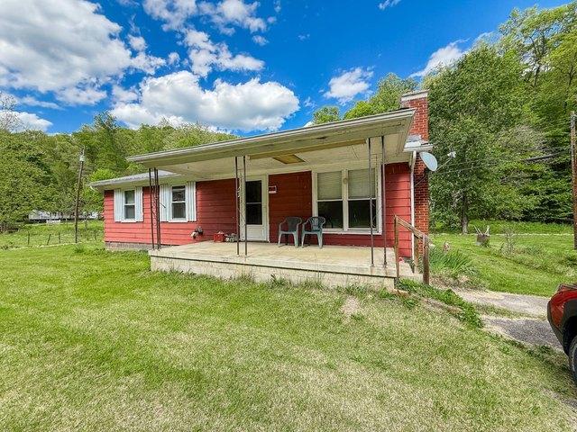 House for sale in Frametown, West Virginia