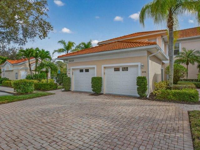 Condo for sale in Naples, Florida
