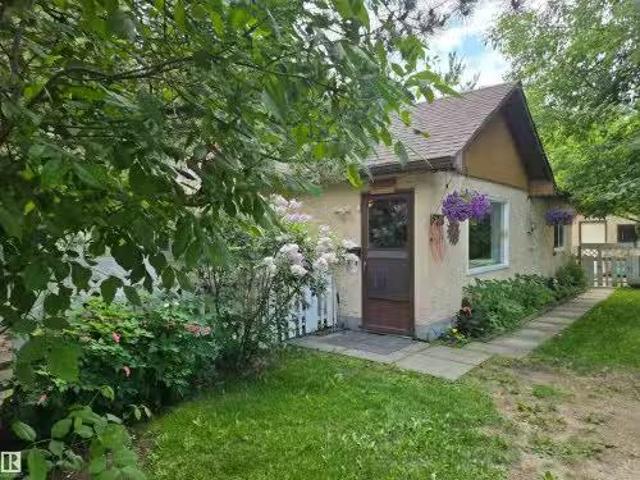 House for sale in Alberta Beach, Alberta