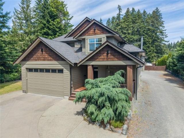 House for sale in Clayoquot, British Columbia