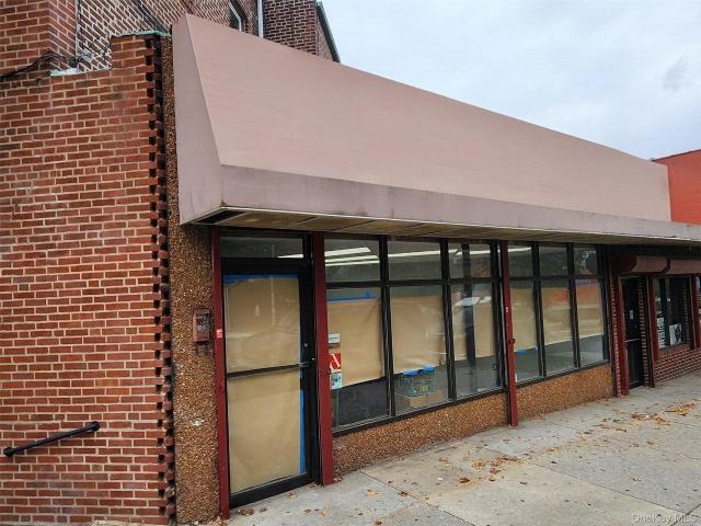 House for sale in Elmhurst, New York