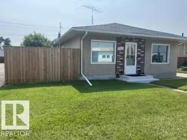 House for sale in Alberta