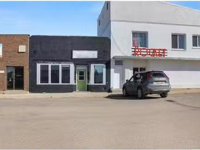 House for sale in Viking, Alberta