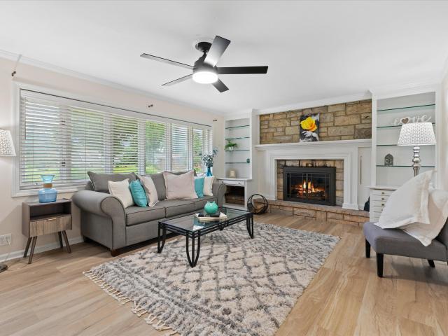 House for sale in Pleasant Prairie, Kenosha County