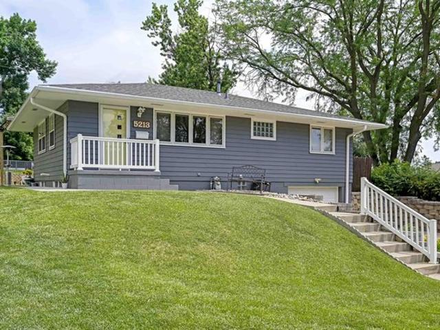 House for sale in Woodbury, Iowa
