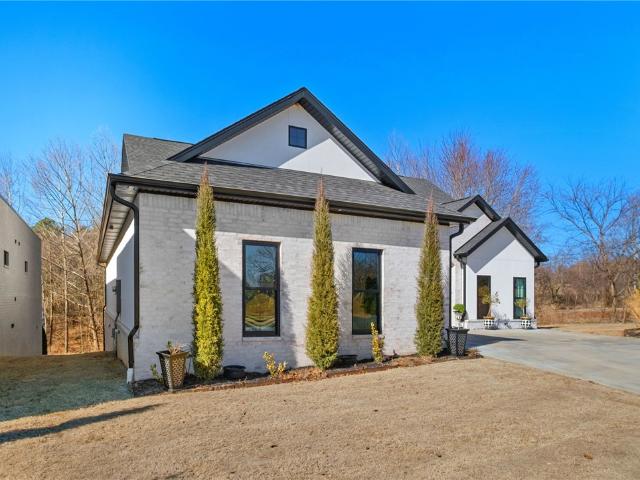 House for sale in Ark