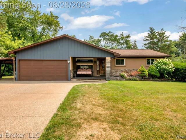 House for sale in Troy, Michigan