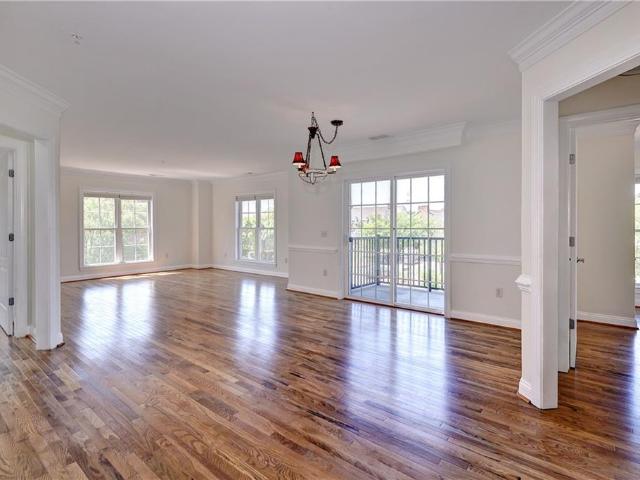 Condo for sale in Virginia
