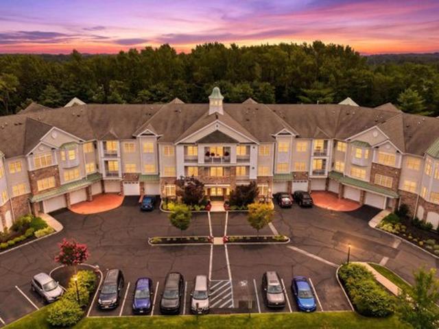Condo for sale in Cliffwood, New Jersey
