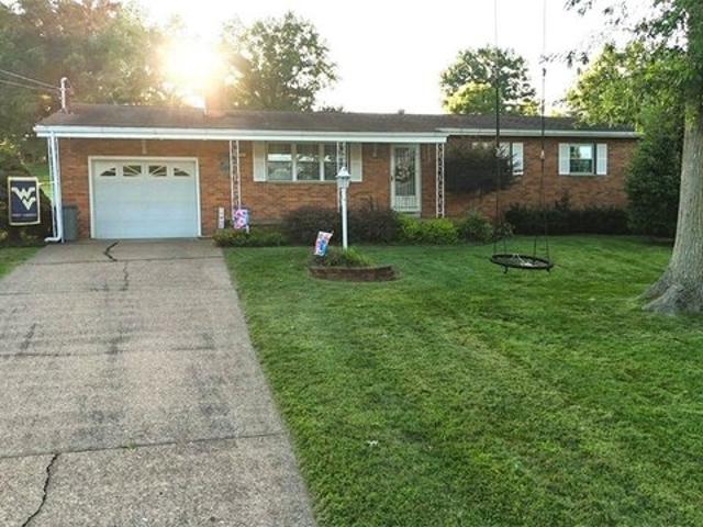 House for sale in Parkersburg, West Virginia