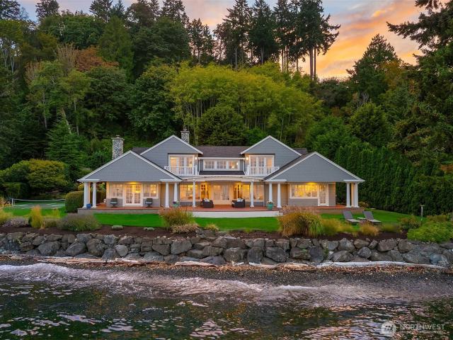 House for sale in Bainbridge Island, Washington