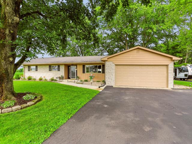House for sale in New Palestine, Indiana