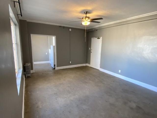 Apartment for rent in Canoga Park, California