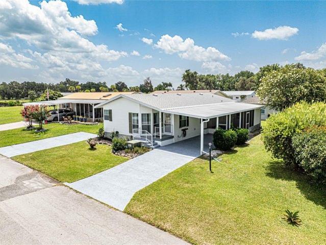House for sale in Oxford, Florida