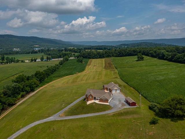House for sale in Bedford, Pennsylvania