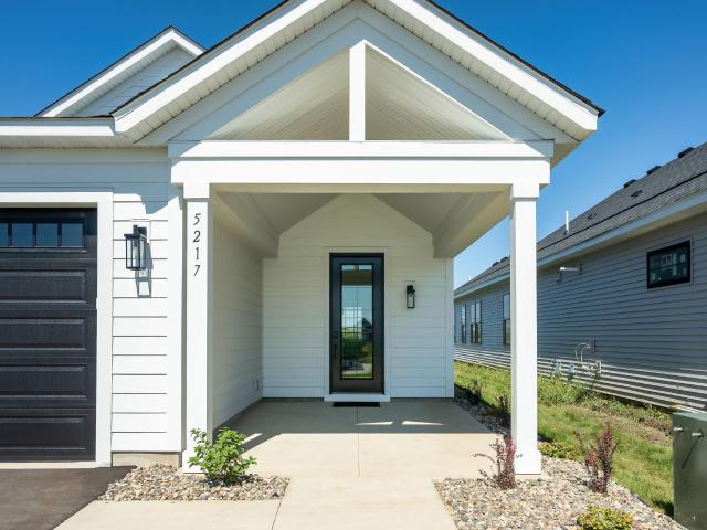 House for sale in Farmington, Dakota County