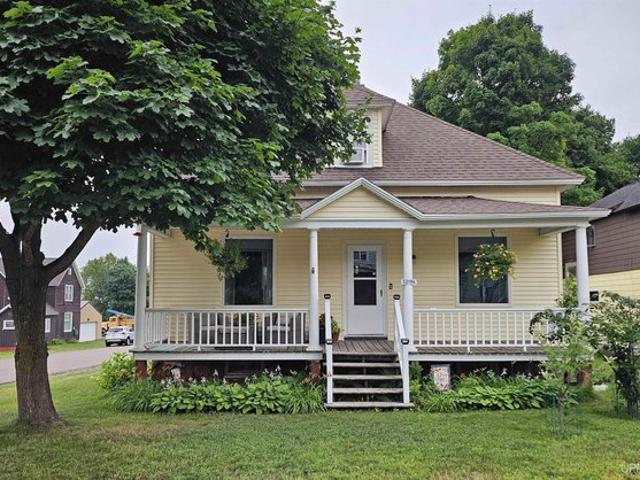 House for sale in Houghton, Michigan
