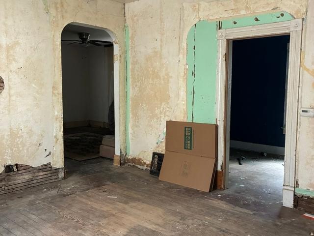 House for sale in Clinton, Iowa