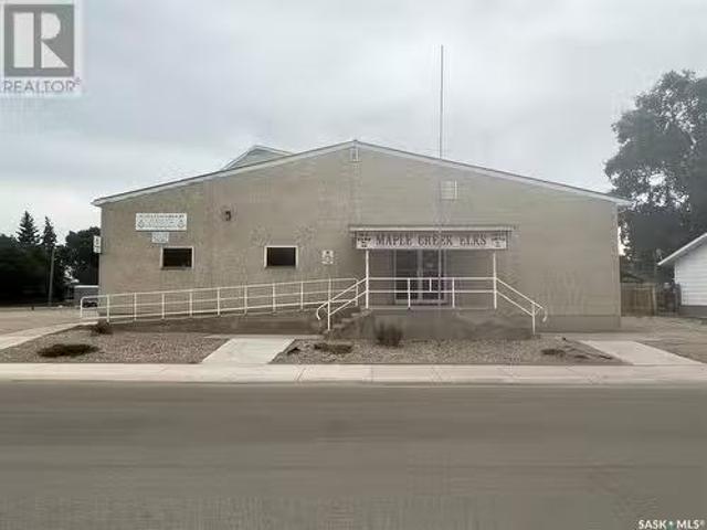 House for sale in Maple Creek, Saskatchewan