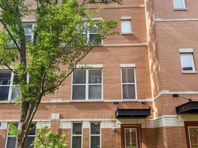 Townhouse for sale in Evanston, Illinois