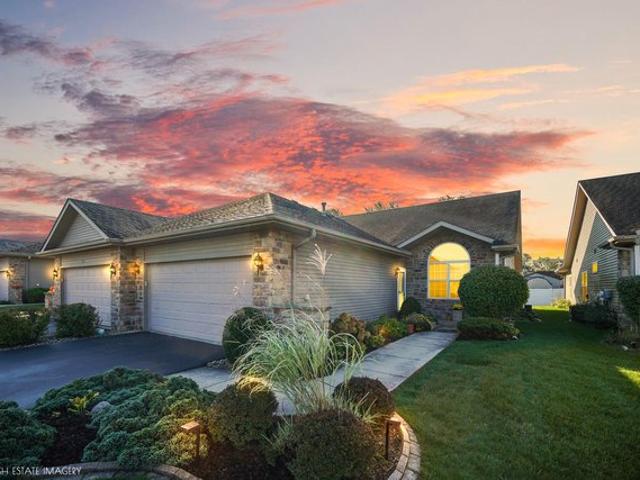 House for sale in Crown Point, Lake County
