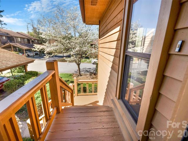 Condo for sale in Hendersonville, North Carolina