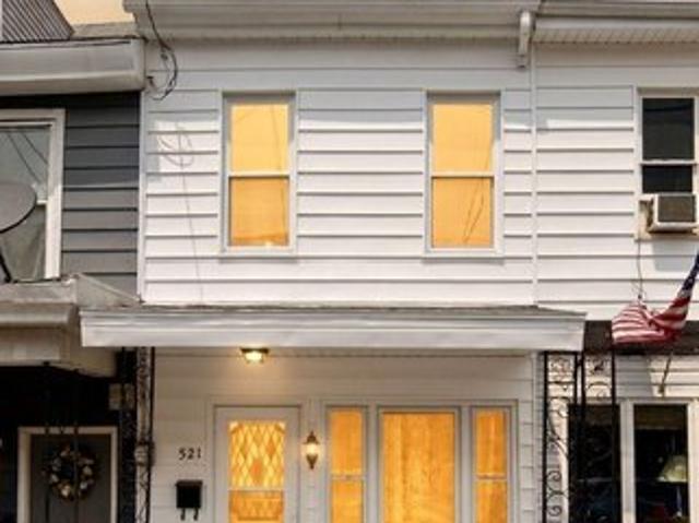 Townhouse for sale in Mahanoy City, Pennsylvania