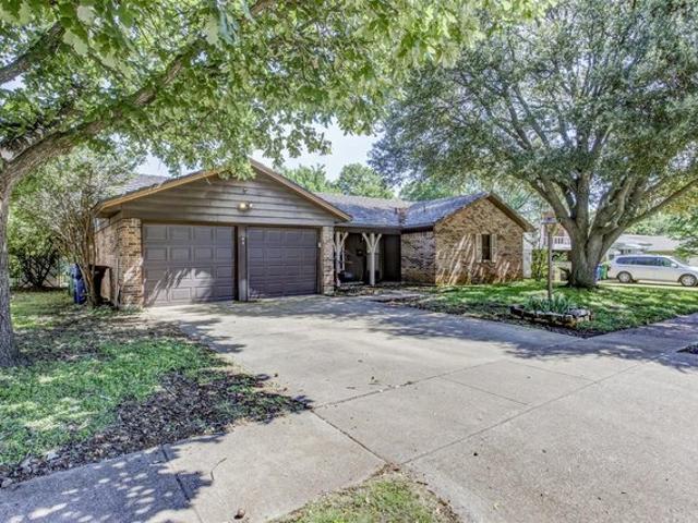 House for sale in Crowley, Texas