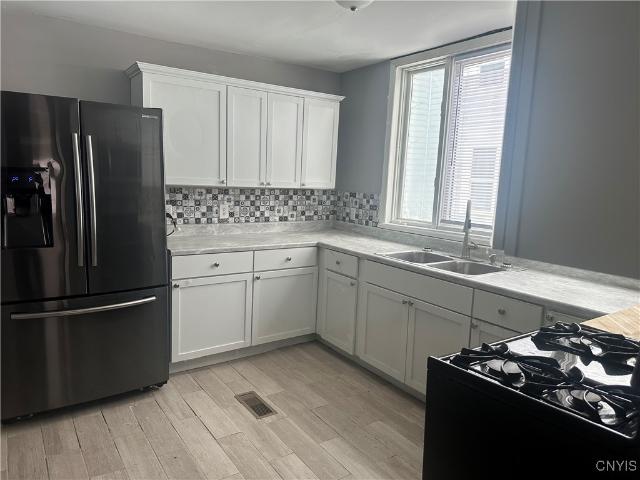 House for sale in Oneida, New York