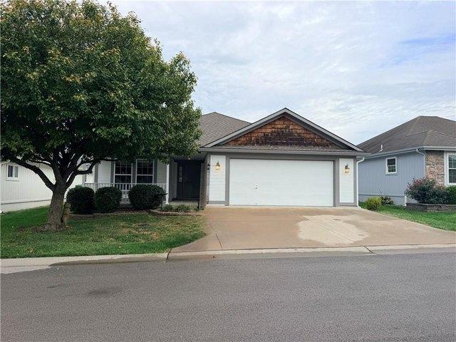 House for sale in Raymore, Cass County
