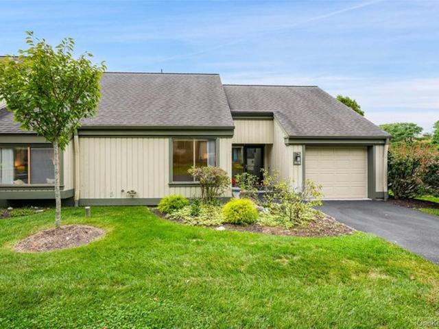 Condo for sale in Amawalk, New York