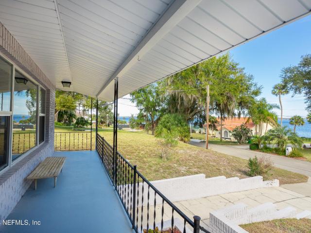 House for sale in Crescent City, Florida