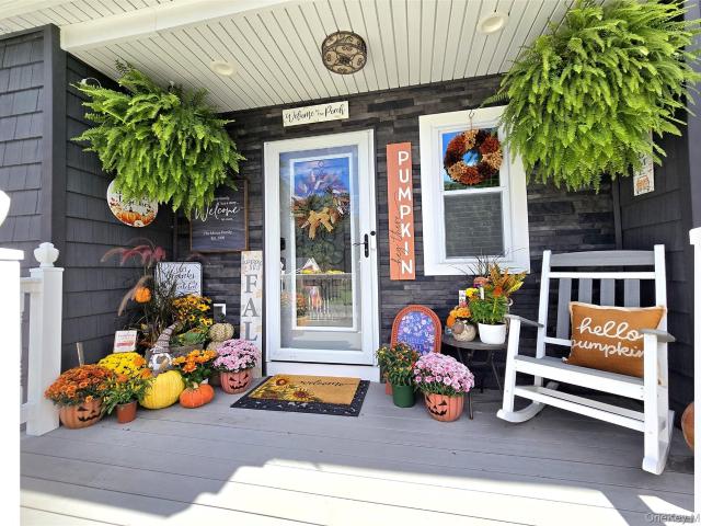 House for sale in Village of Lake Grove, Town of Brookhaven