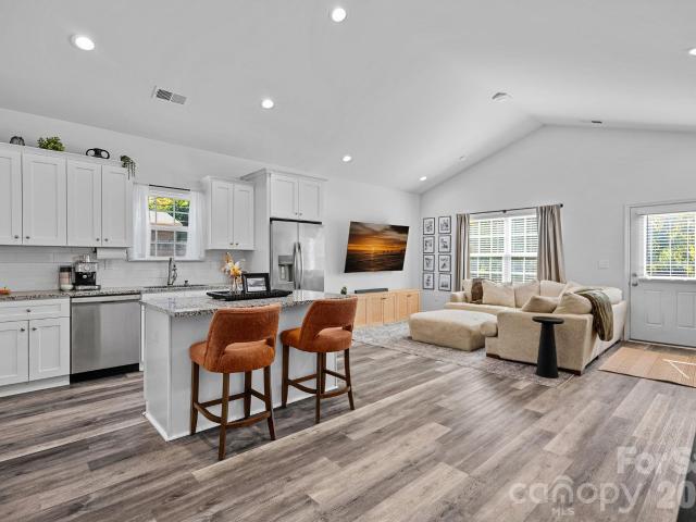 House for sale in Brookfield, Charlotte