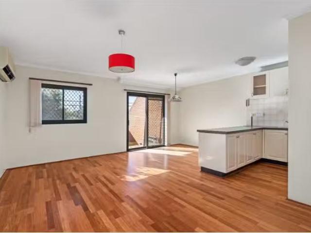 Condo for rent in Sydney, New South Wales