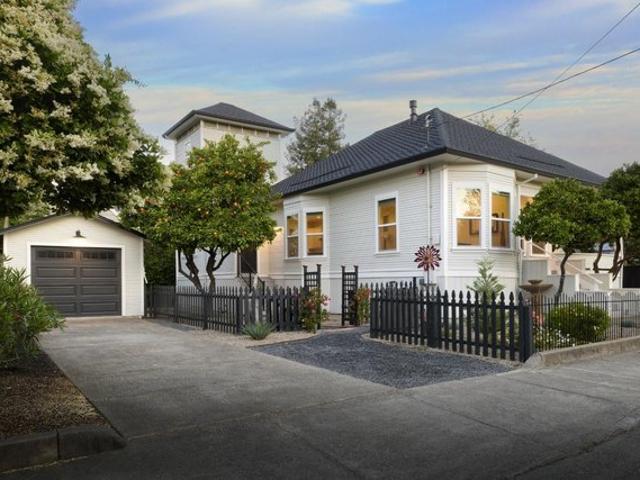 House for sale in Healdsburg, California