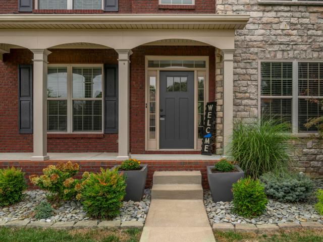 House for sale in Versailles, Woodford County