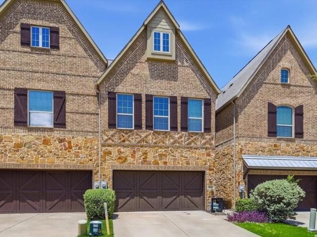 Townhouse for sale in Irving, Texas