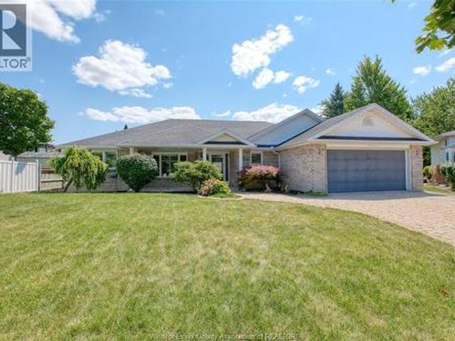 House for sale in Amherstburg, Ontario